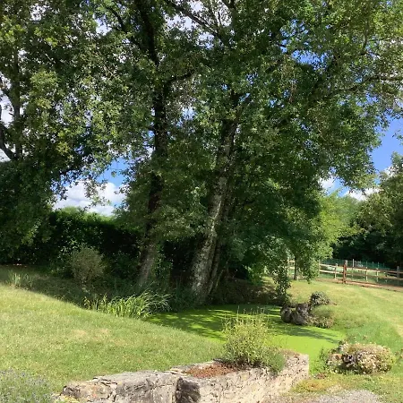 Nyaraló Vallee Magique Panissaud Le Grand-Madieu
