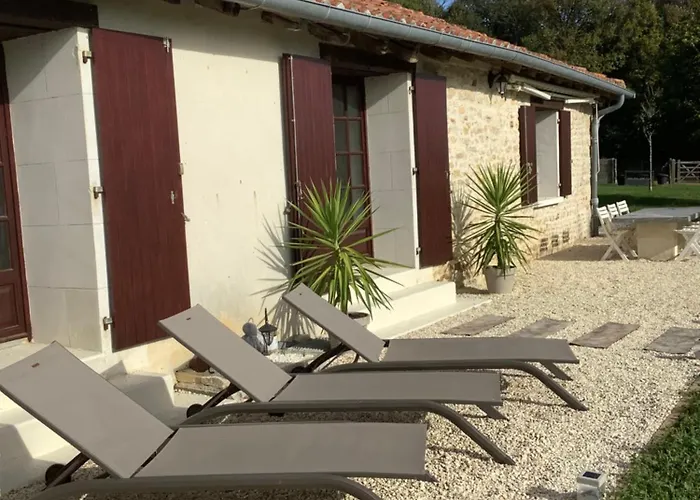 Σπίτι διακοπών Vallee Magique Panissaud